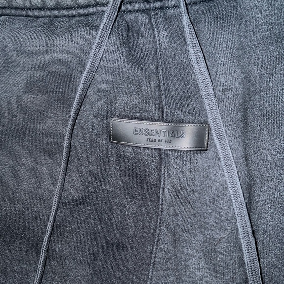 Fear of God Essentials sweatpants. Size M. - Picture 2 of 4